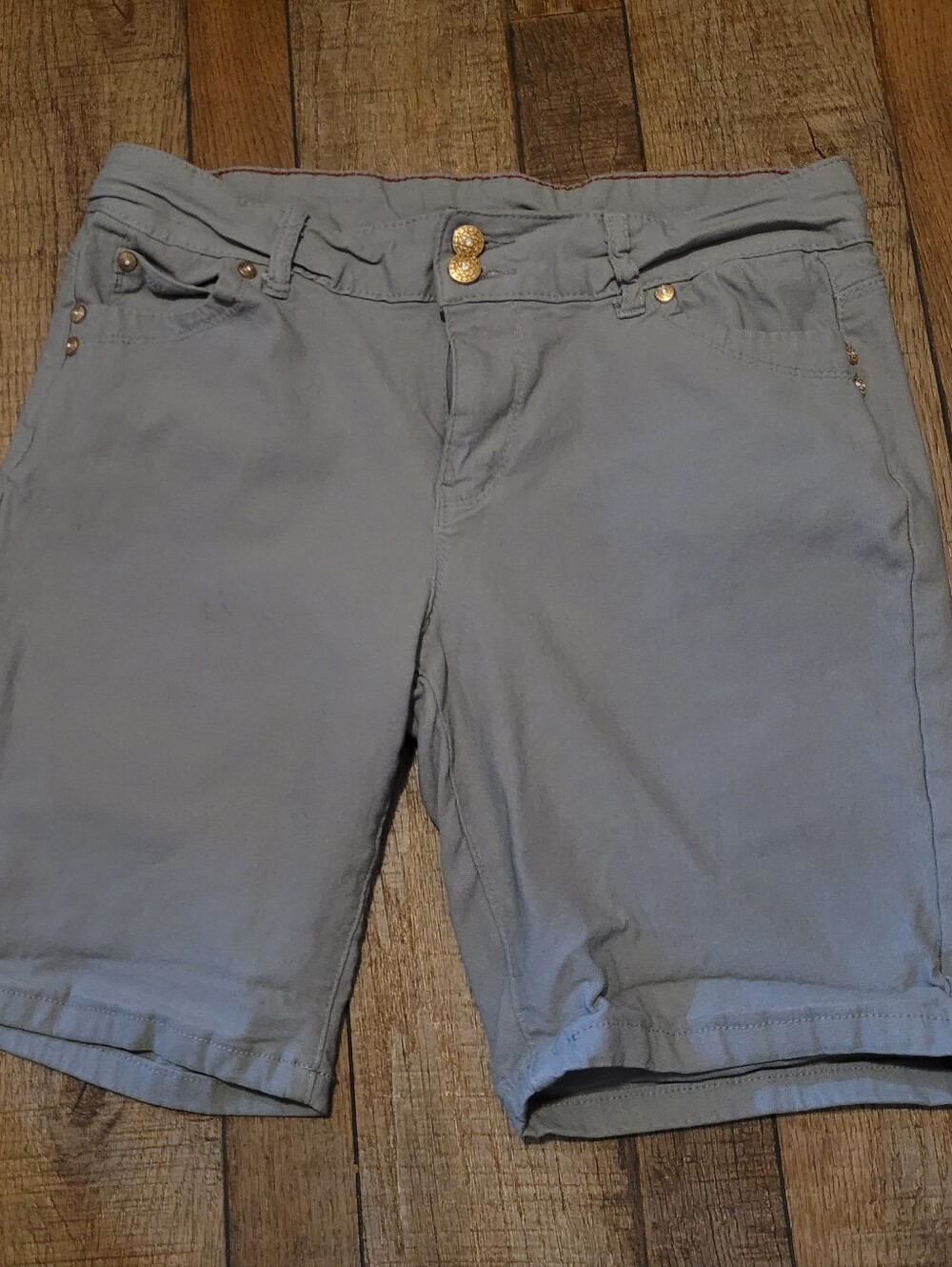 Sabrina Lauren Bermuda 14 Grey